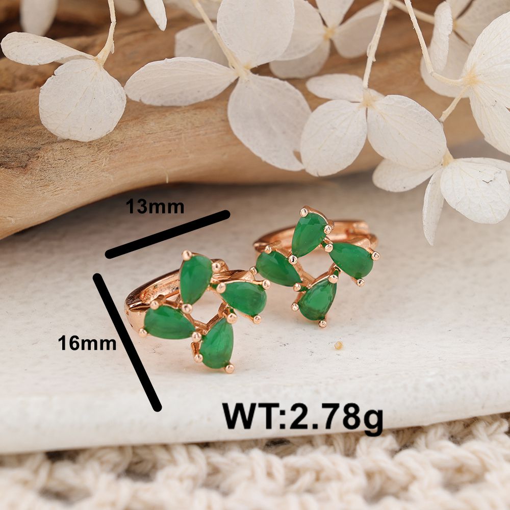 1 Pair Simple Style Classic Style Flower Plating Inlay Copper Zircon Rose Gold Plated Ear Studs display picture 3