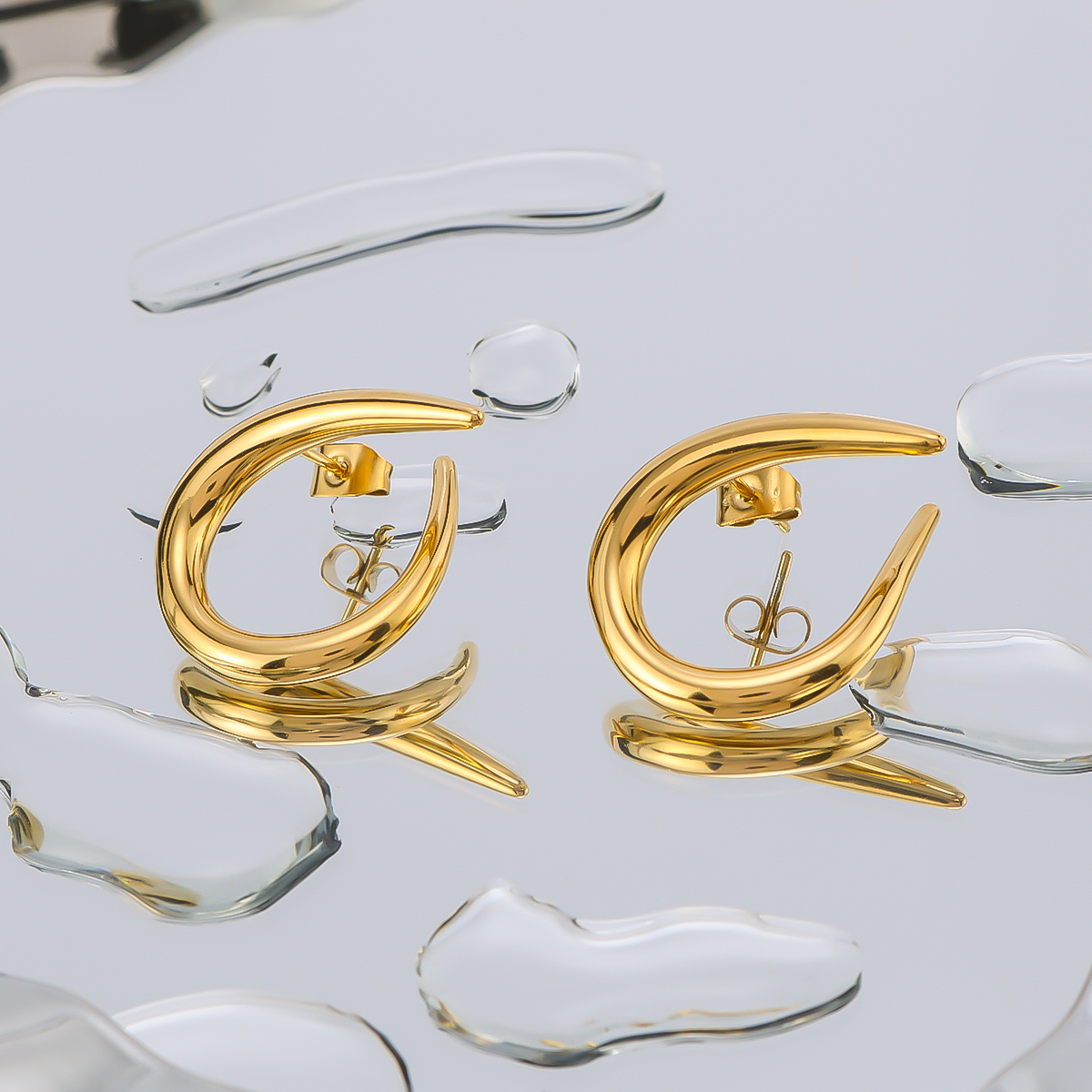 1 Pair IG Style Vintage Style Simple Style Simple Lines Asymmetrical 304 Stainless Steel 18K Gold Plated Ear Studs display picture 4