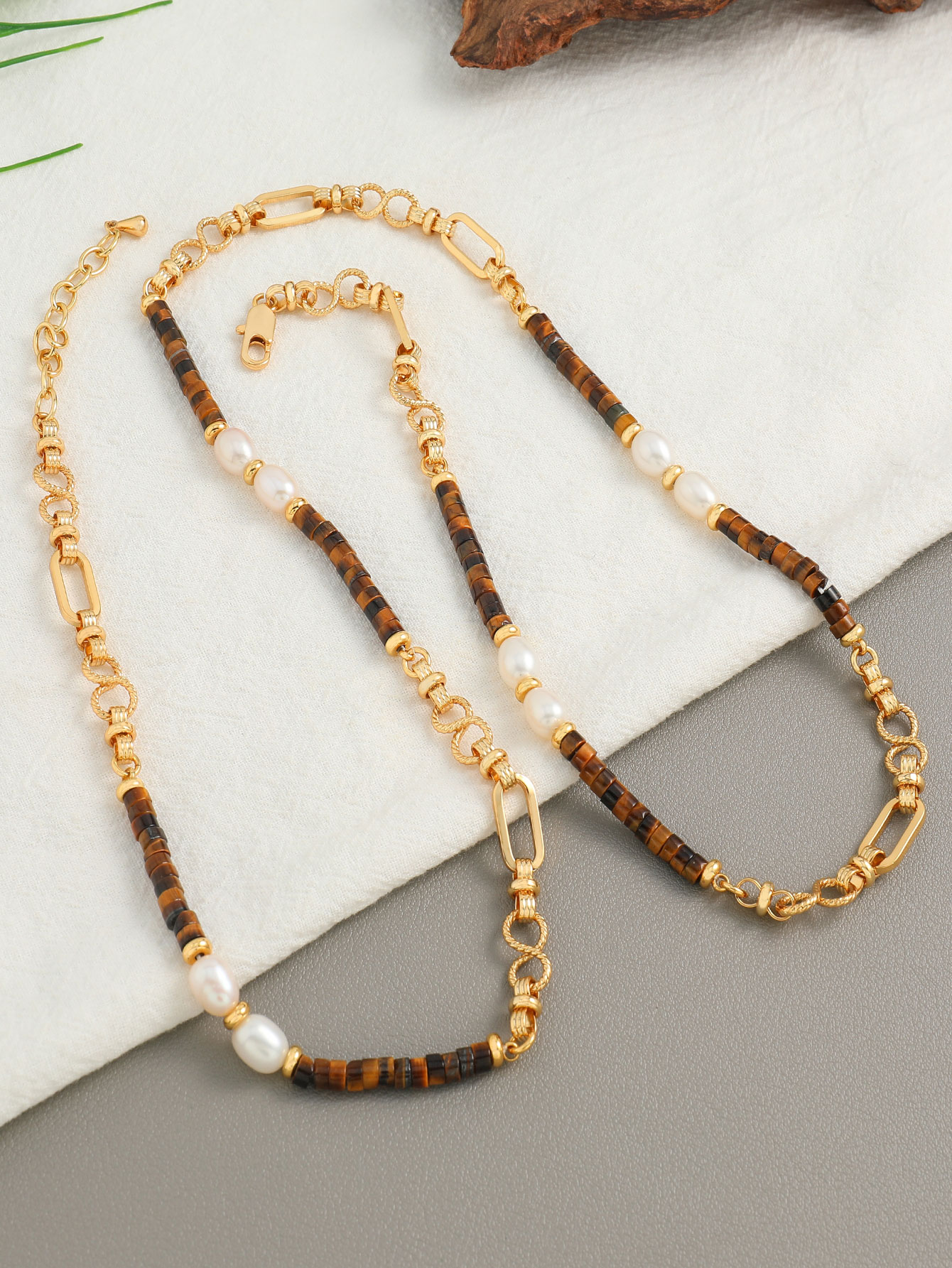 Elegant Vacation Color Block Stone Copper Beaded Plating 18K Gold Plated Women's Long Necklace display picture 2