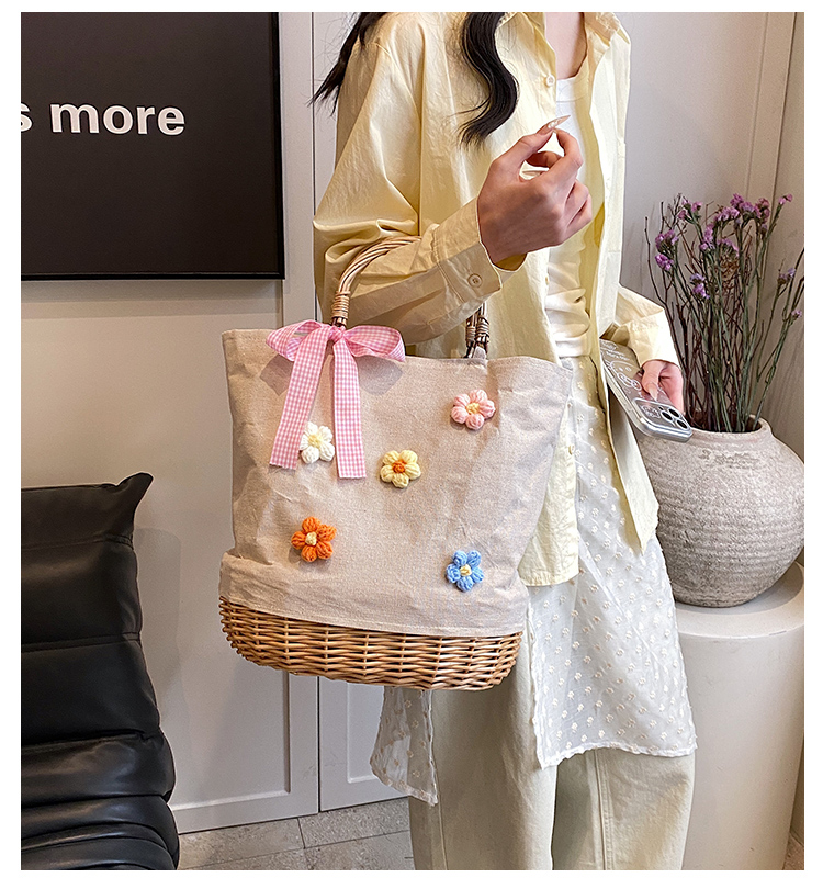 Women's Large Straw Solid Color Flower Bow Knot Vacation Beach Weave Bucket Open Handbag Straw Bag display picture 1
