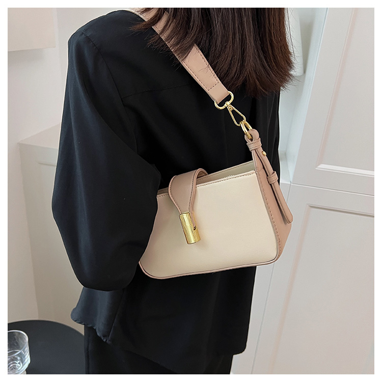 Women's Medium Pu Leather Solid Color Classic Style Streetwear Lock Clasp Shoulder Bag Crossbody Bag display picture 7