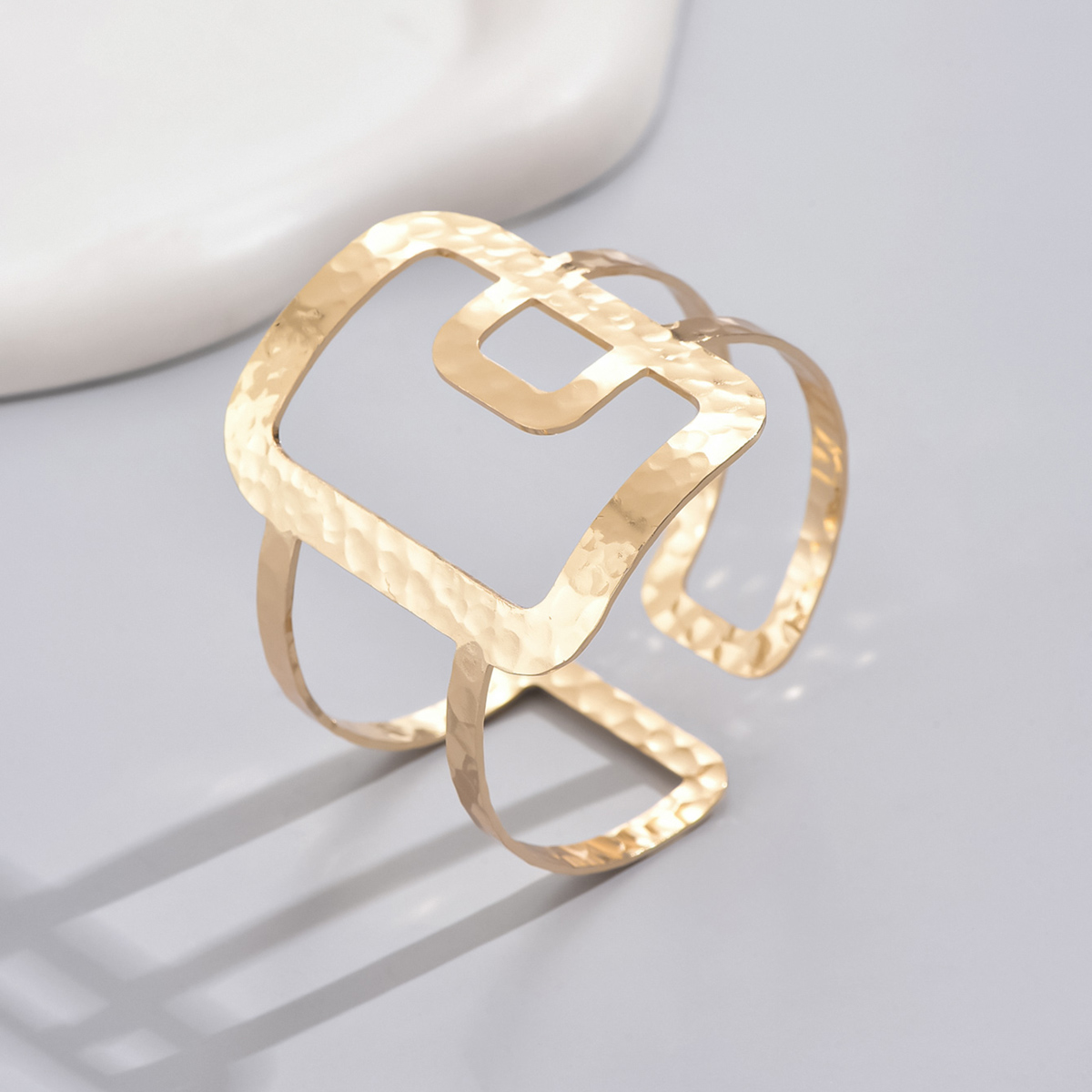 Elegant Streetwear Geometric Iron Women's Bangle display picture 3