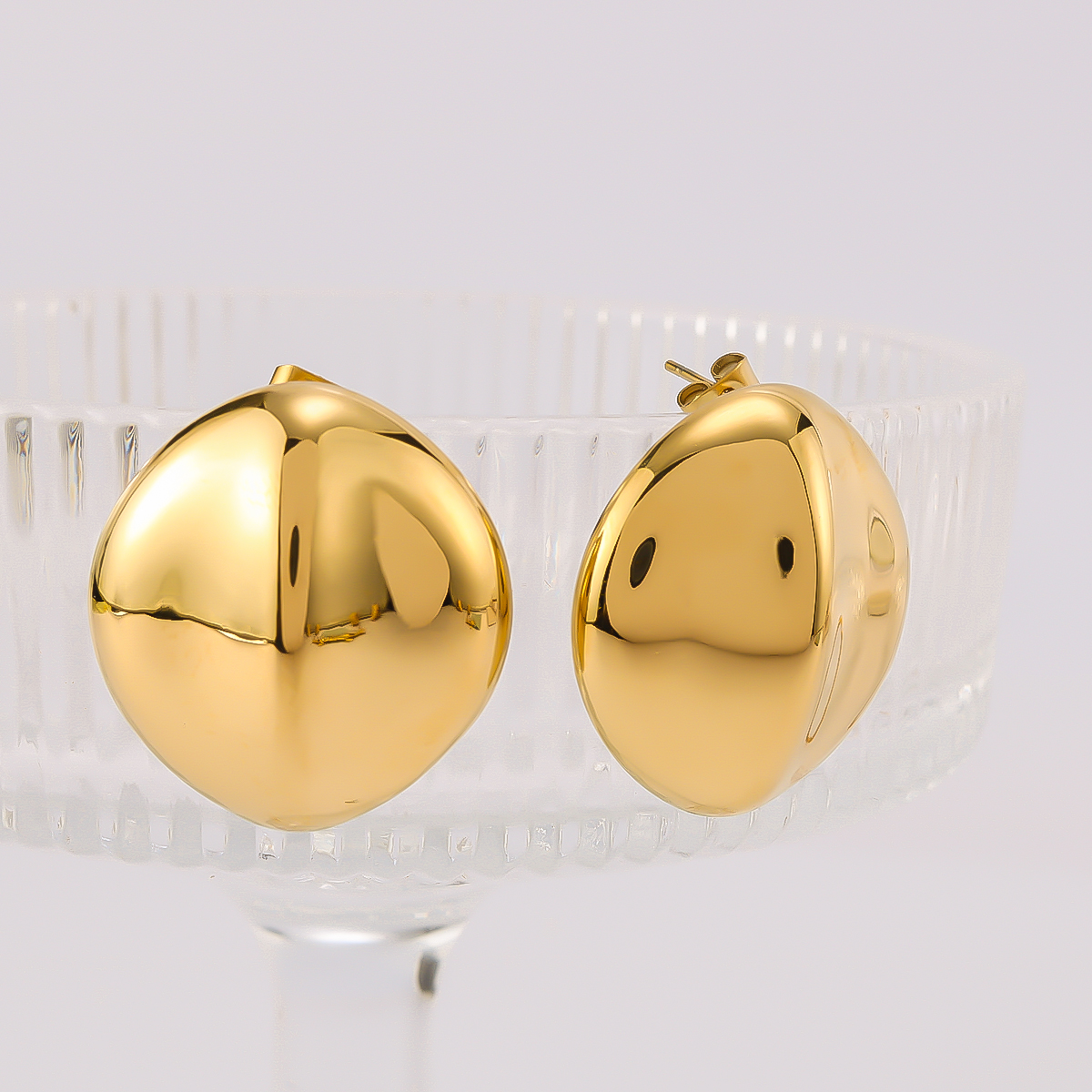 1 Pair IG Style Vintage Style Simple Style Simple Solid Color 304 Stainless Steel 18K Gold Plated Ear Studs display picture 3