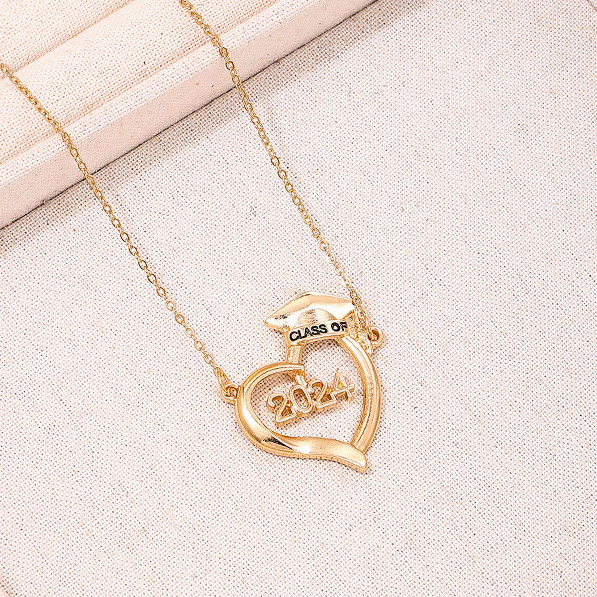 Simple Style Classic Style Doctoral Cap Number Heart Shape Zinc Alloy Women's Pendant Necklace display picture 3