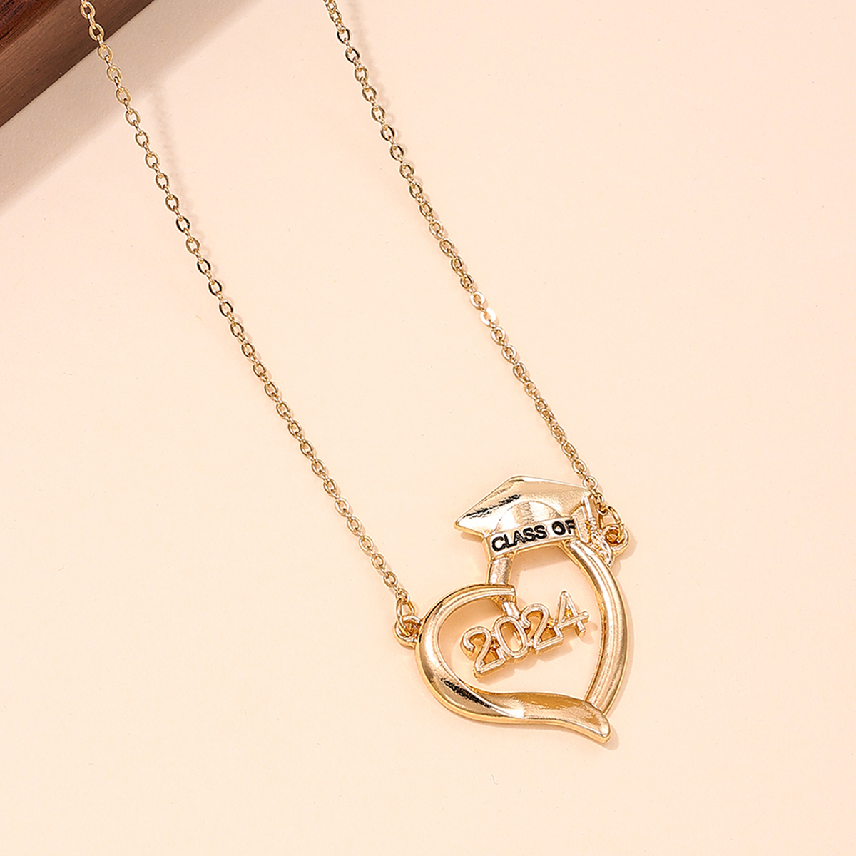 Simple Style Classic Style Doctoral Cap Number Heart Shape Zinc Alloy Women's Pendant Necklace display picture 4