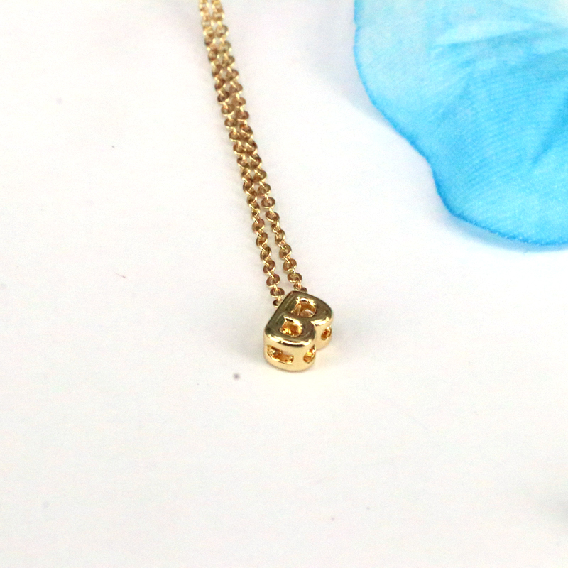 Cobre Chapados en oro de 18k Estilo Simple Estilo Clásico Enchapado Carta Collar Colgante display picture 13