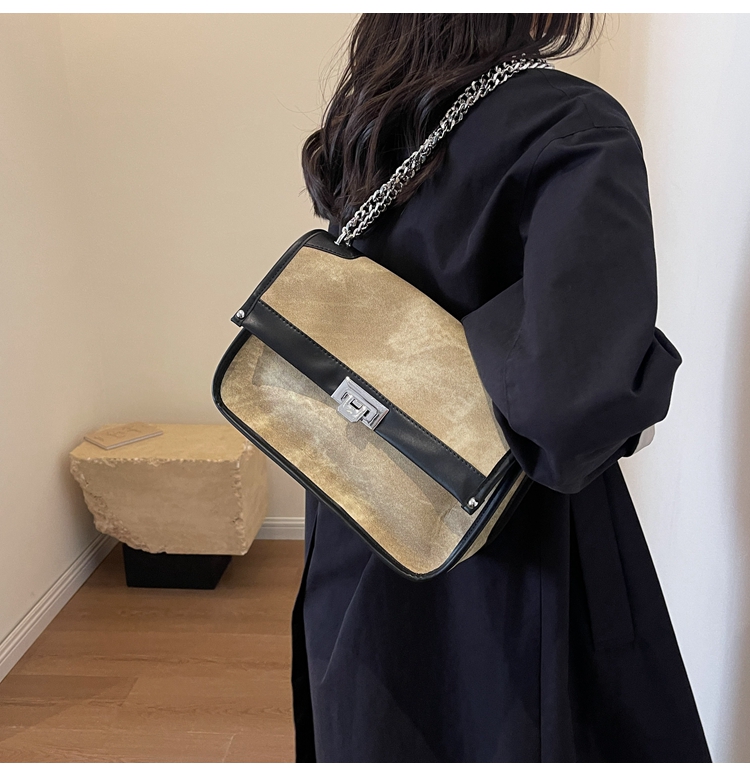 Women's Medium Pu Leather Solid Color Streetwear Square Lock Clasp Shoulder Bag Crossbody Bag display picture 4