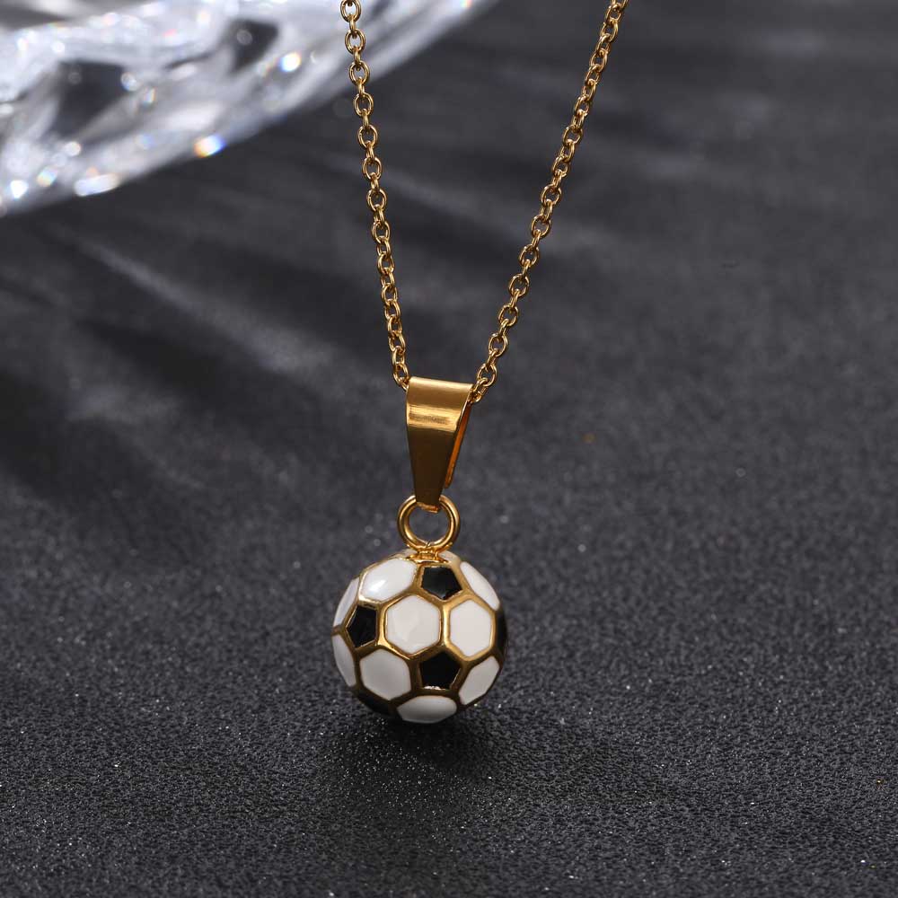 304 Stainless Steel 18K Gold Plated Simple Style Football Pendant Necklace display picture 1