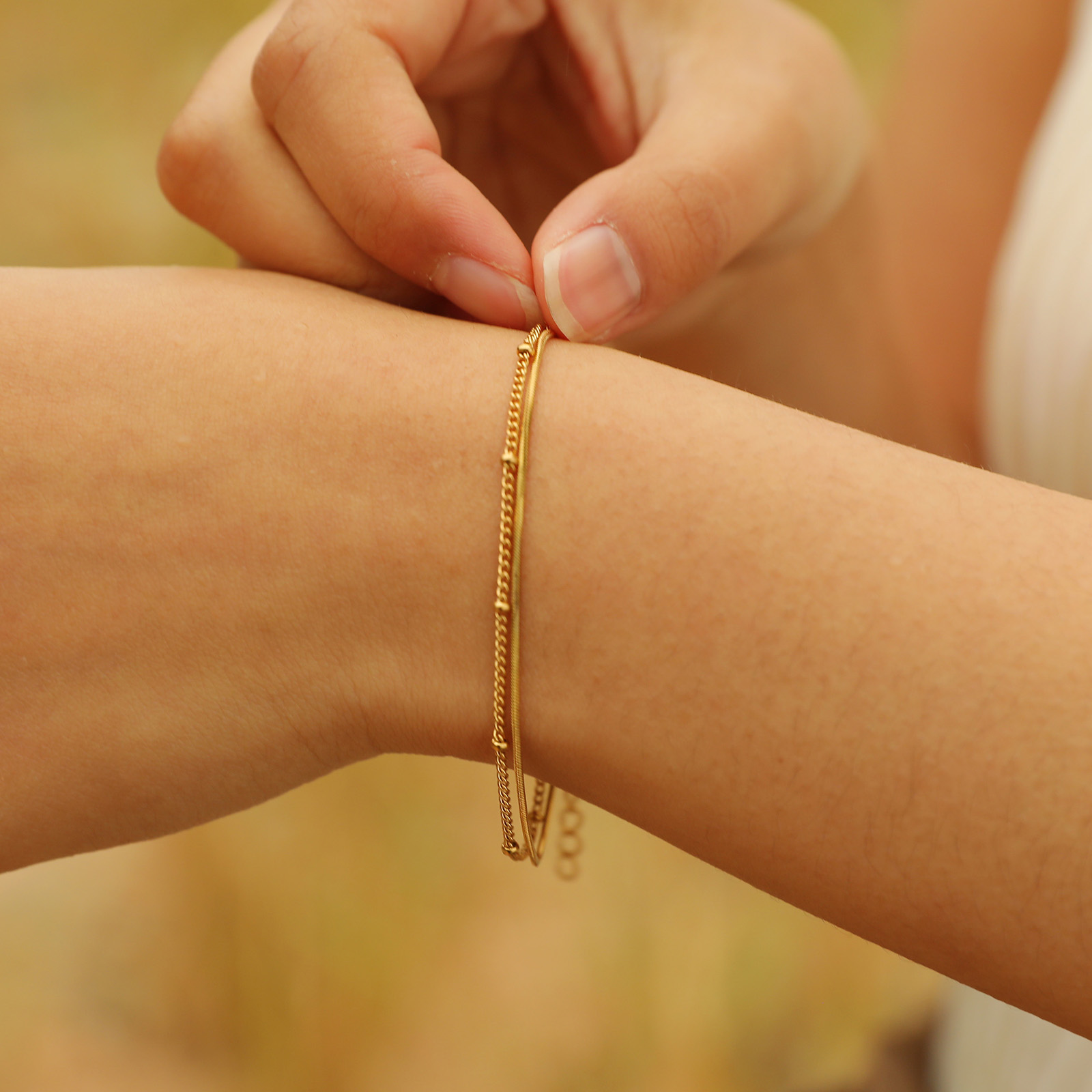 Simple Style Classic Style Solid Color 201 Stainless Steel Gold Plated Bracelets In Bulk display picture 2