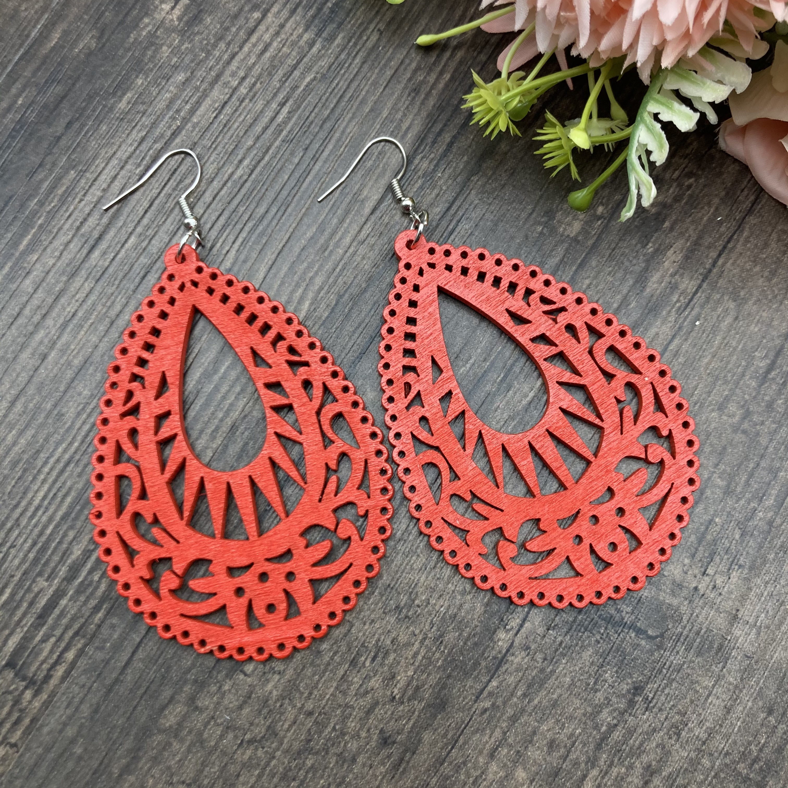 1 Pair Casual Retro Simple Style Water Droplets Stoving Varnish Wood Drop Earrings display picture 12