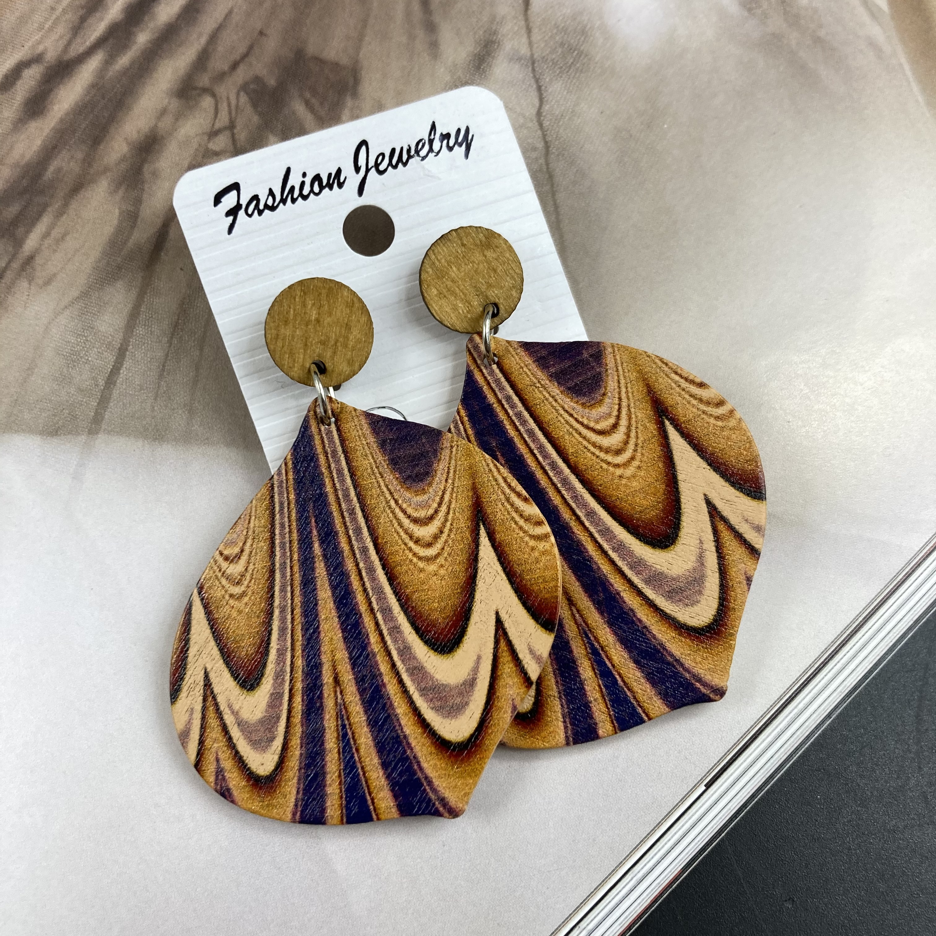 1 Pair Casual Retro Vacation Geometric Waves Stoving Varnish Wood Earrings display picture 7