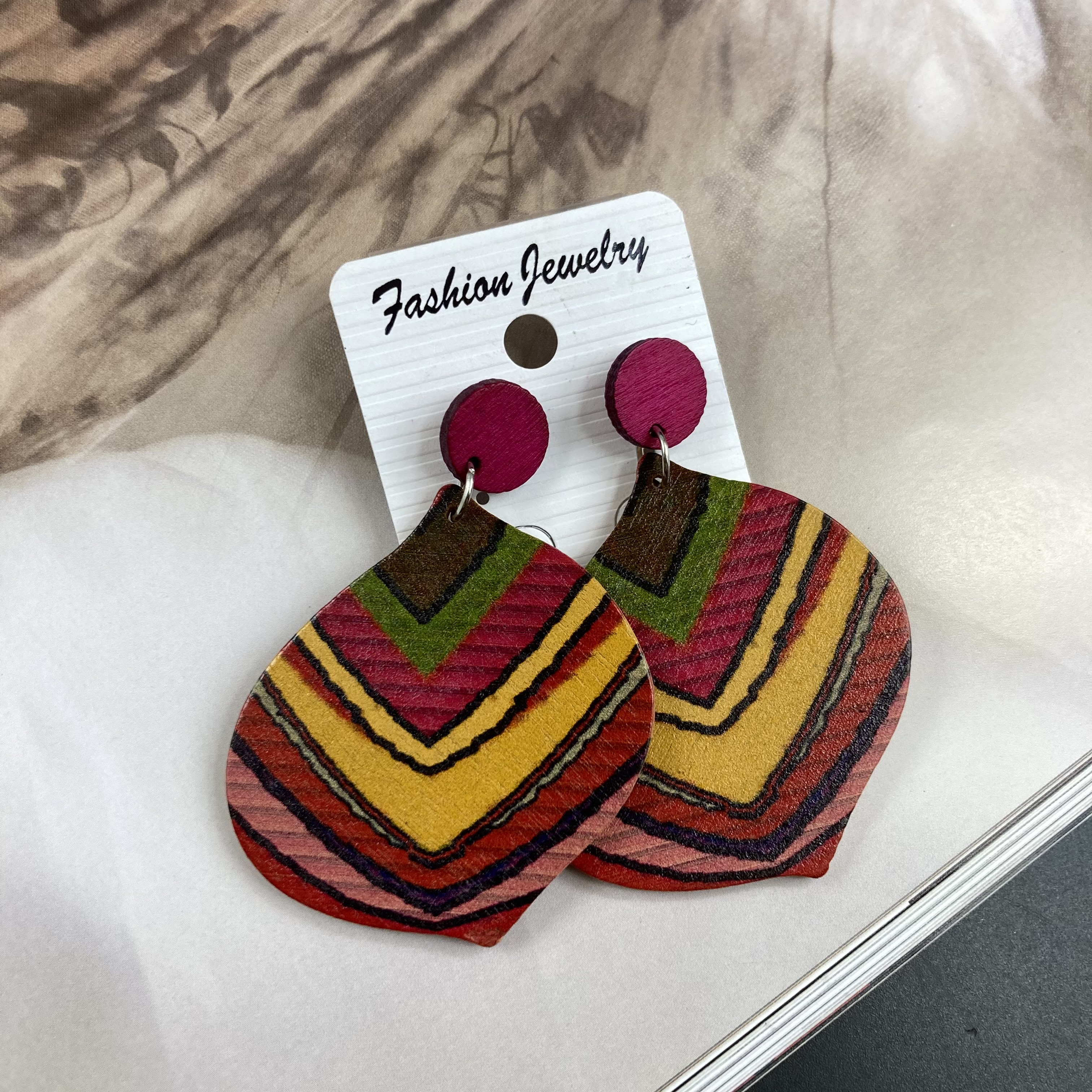 1 Pair Casual Retro Vacation Geometric Waves Stoving Varnish Wood Earrings display picture 9