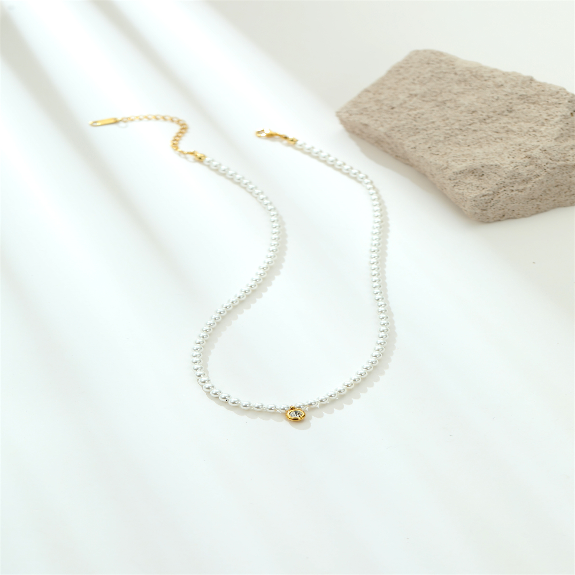 Einfacher Stil Klassischer Stil Runden Imitationsperle Perlen Überzug 18 Karat Vergoldet Frau Halskette display picture 4