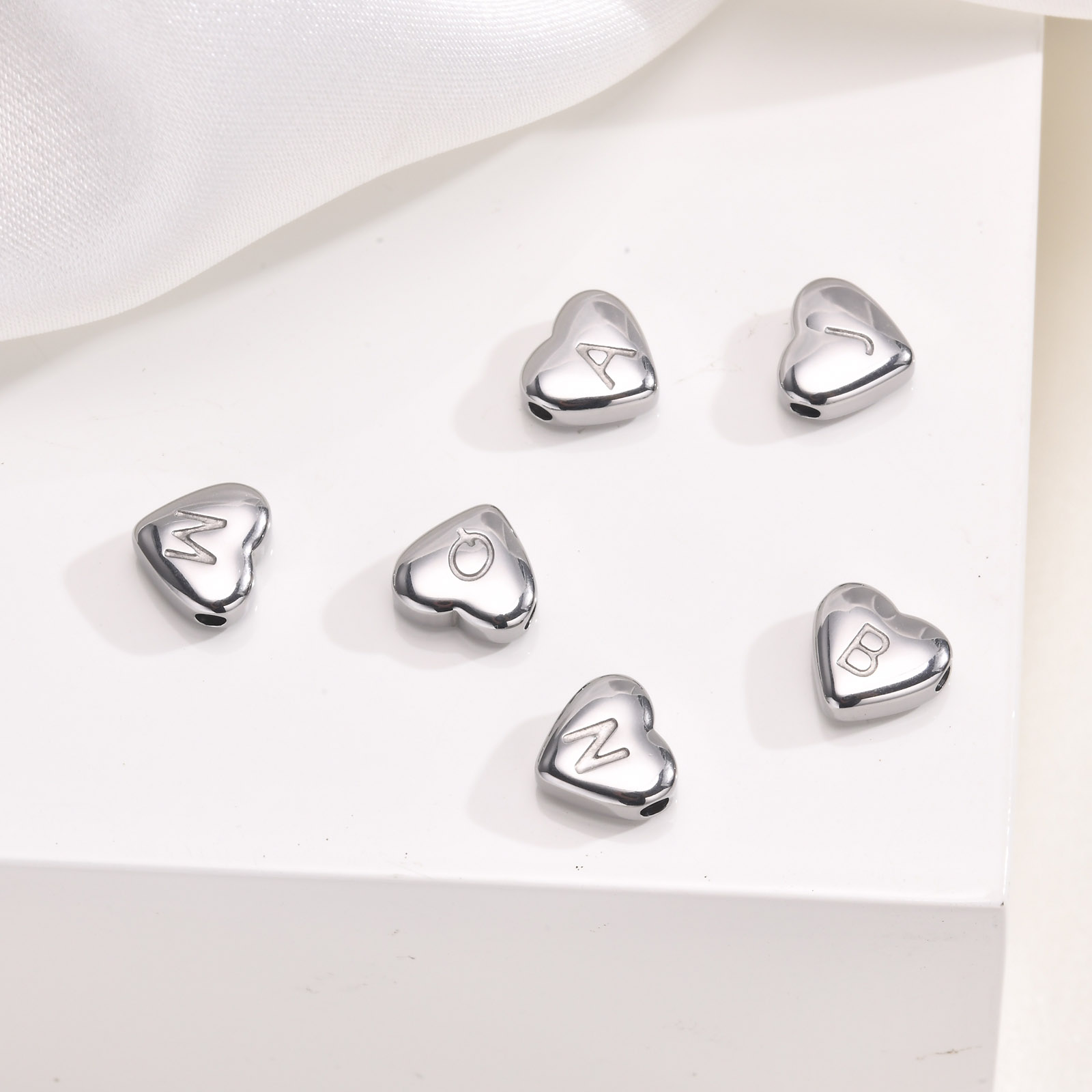 1 Piece Diameter 8mm 1.7MM 304 Stainless Steel Gold Plated Heart Shape Pendant display picture 3