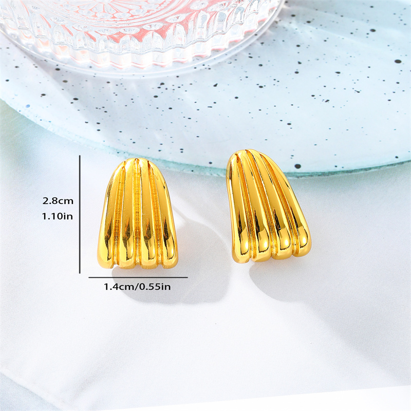 1 Pair IG Style French Style Geometric Copper 18K Gold Plated Drop Earrings display picture 1