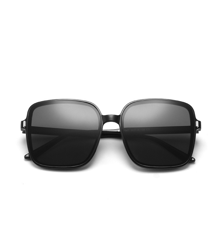Simple Style Classic Style Color Block Pc Square Full Frame Women's Sunglasses display picture 4