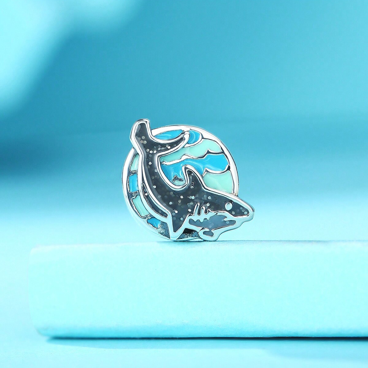 1 Piece Diameter 11.8mm Hole 4~4.9mm Sterling Silver Rhodium Plated Irregular Shark Whale Polished Beads display picture 2