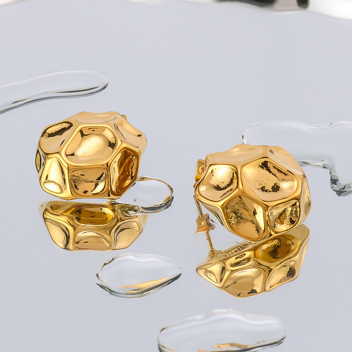 1 Pair IG Style Elegant Round Solid Color Asymmetrical 304 Stainless Steel 18K Gold Plated Ear Studs display picture 7
