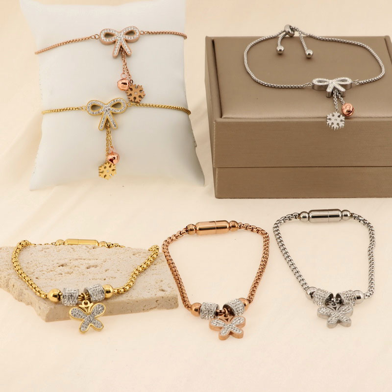 Elegant Simple Style Streetwear Butterfly Titanium Steel 18K Gold Plated Zircon Bracelets In Bulk display picture 1