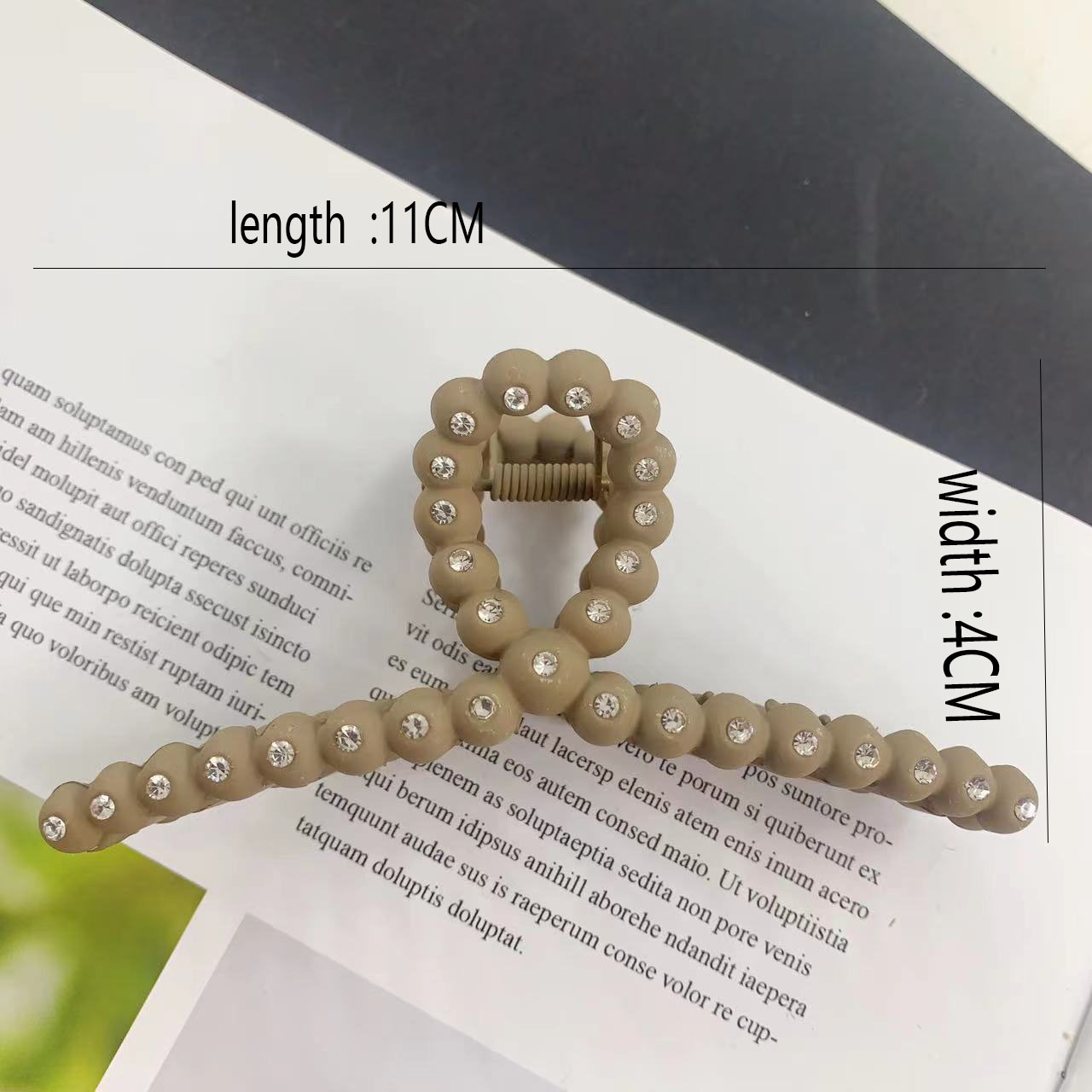 Women's Casual Simple Style Solid Color Plastic Inlay Rhinestones Hair Claws display picture 1