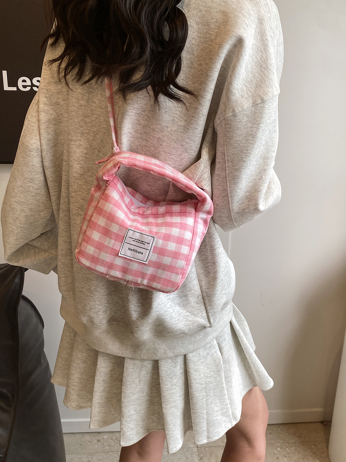 Femmes Moyen Tissu Oxford Plaid Mignon Carré Fermeture Éclair Sac Bandoulière display picture 6