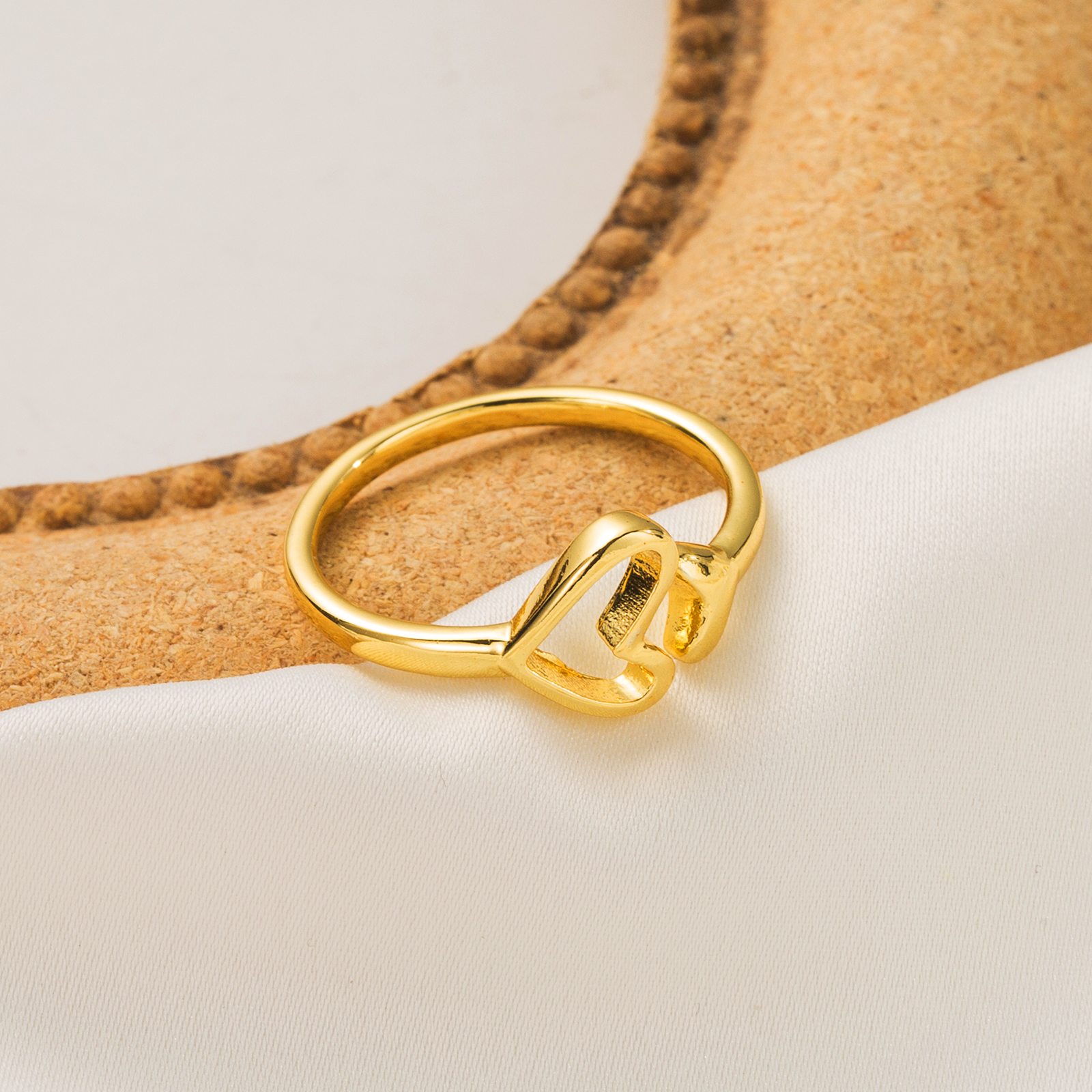 Großhandel IG-Stil Einfacher Stil Herzform Einfarbig Schlange Kupfer 18 Karat Vergoldet Offener Ring display picture 3