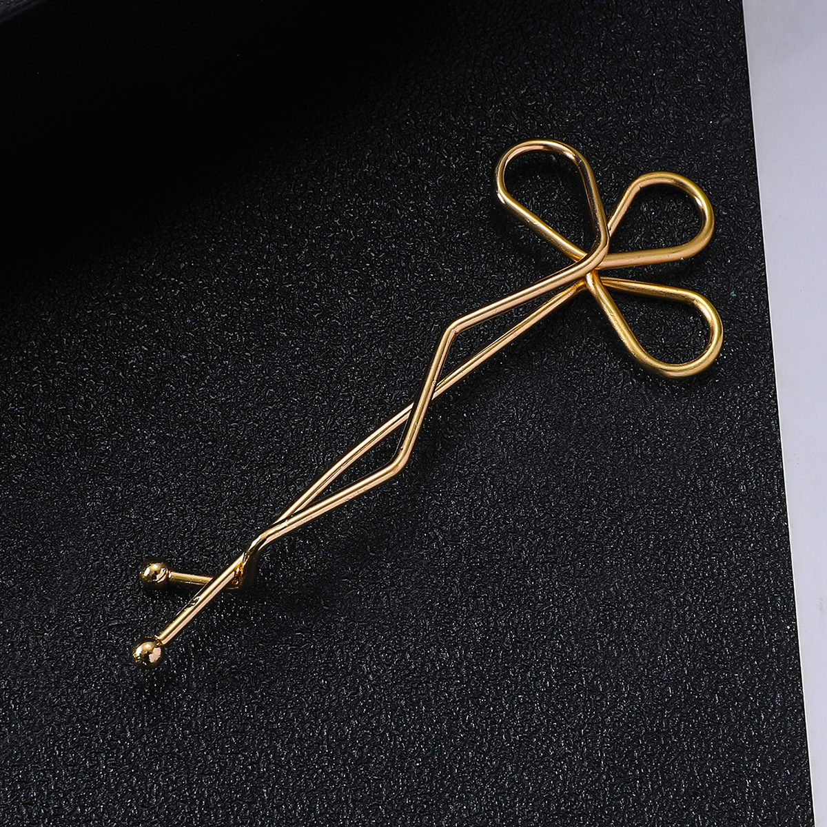 Women's Simple Style Classic Style Solid Color Alloy Plating Hair Clip display picture 4