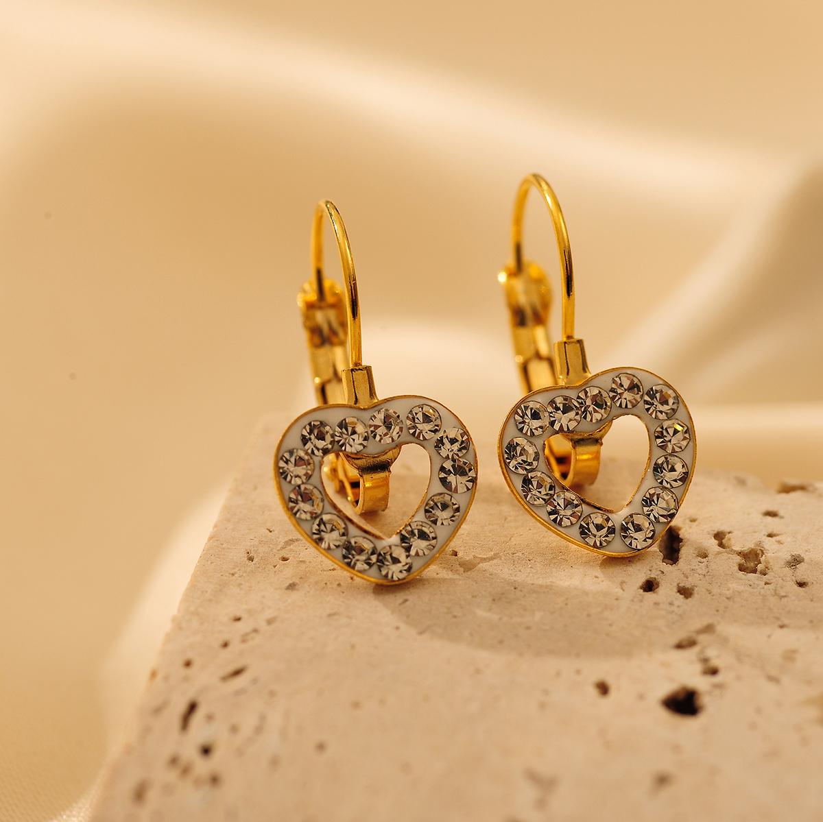 1 Pair Simple Style Classic Style Square Heart Shape Plating Inlay Copper Crystal Rhinestones 18K Gold Plated Drop Earrings display picture 8