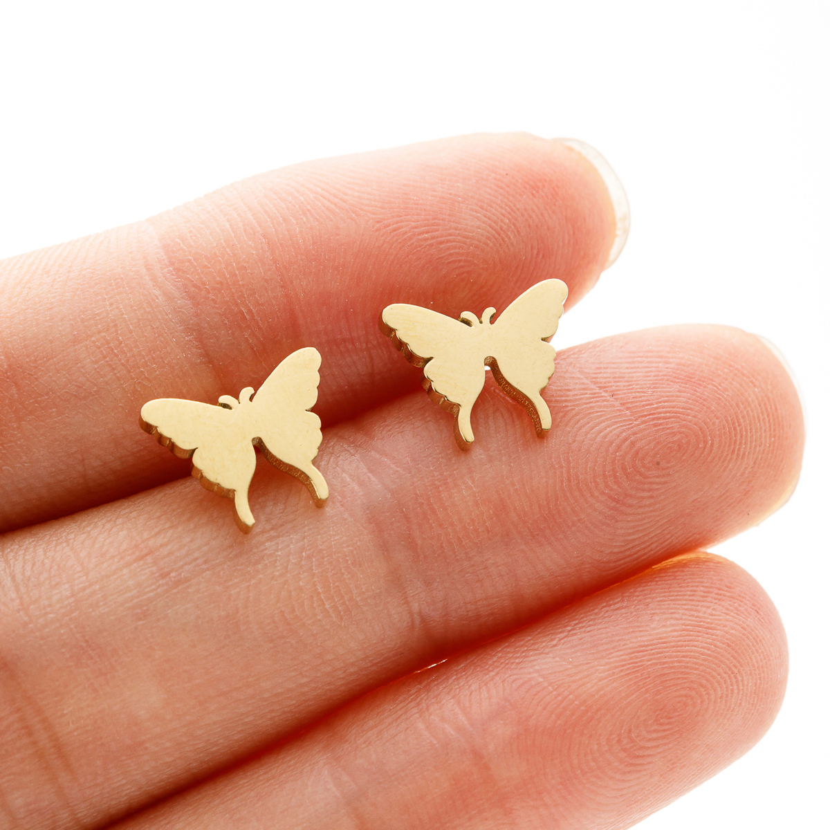1 Pair Cute Japanese Style Cross Heart Shape Butterfly Hollow Out 304 Stainless Steel 18K Gold Plated Ear Studs display picture 6