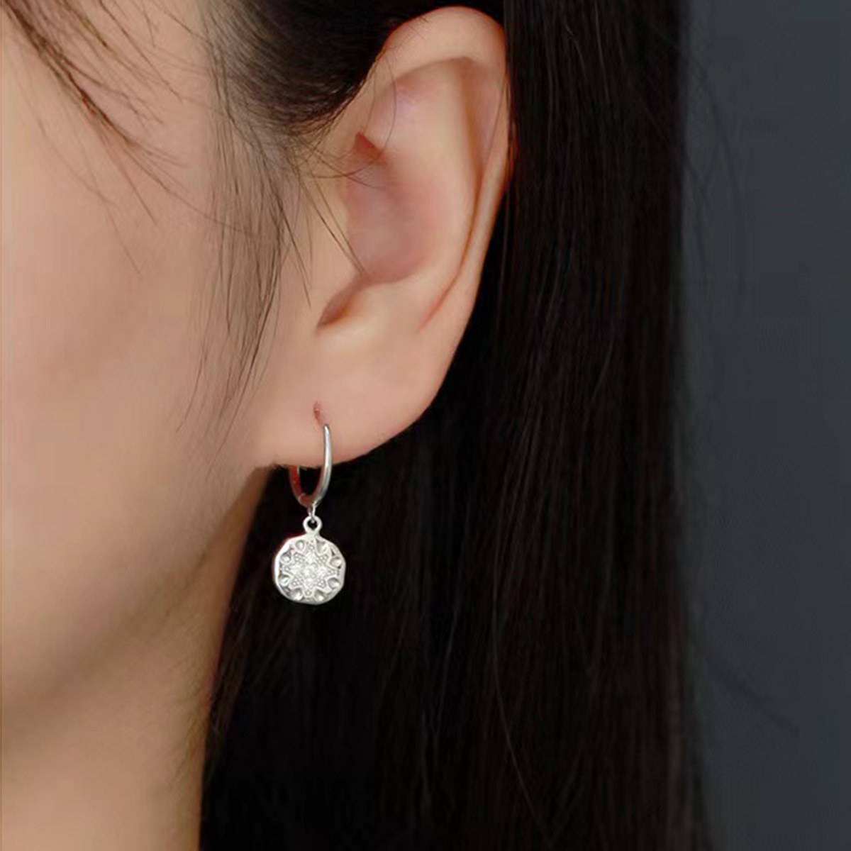 1 Pair Casual Tropical Round Inlay Sterling Silver Zircon White Gold Plated Gold Plated Drop Earrings display picture 3