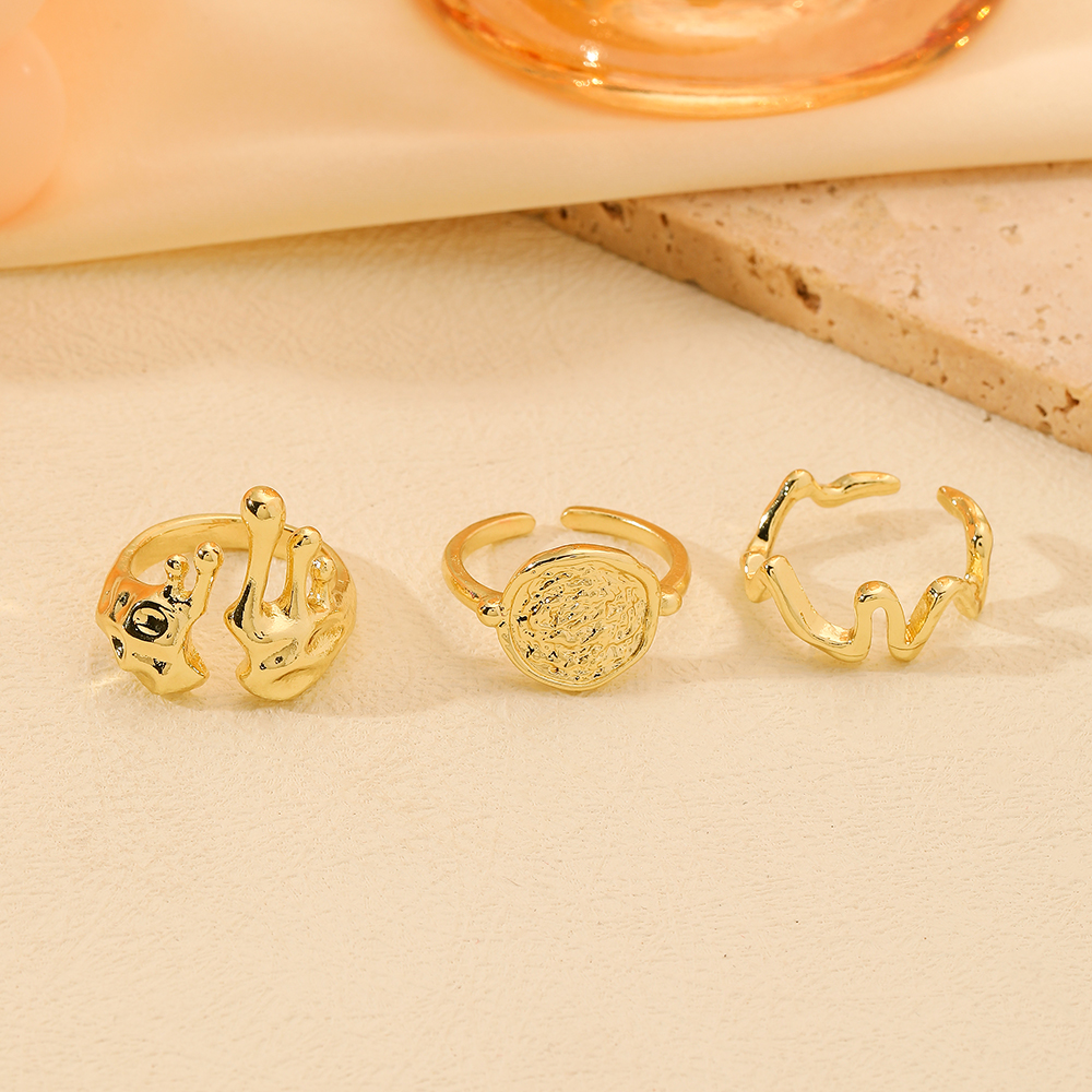 Vintage Style Simple Style Classic Style Water Droplets Alloy Plating 16K Gold Plated Women's Rings display picture 3