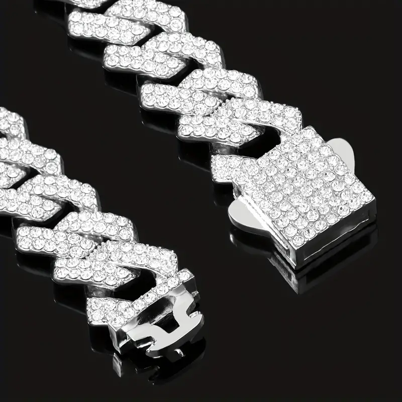 Hip Hop Letra Mariposa Aleación De Zinc Embutido Diamantes De Imitación Unisexo Collar Colgante display picture 3