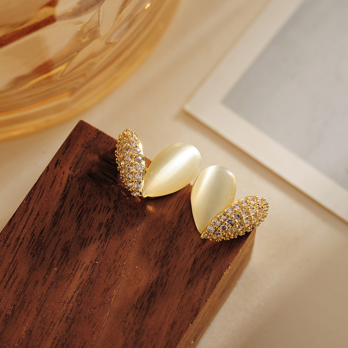 1 Paar Elegant Süß Dame Herzform Blume Inlay Sterling Silber Opal Zirkon Ohrringe display picture 7