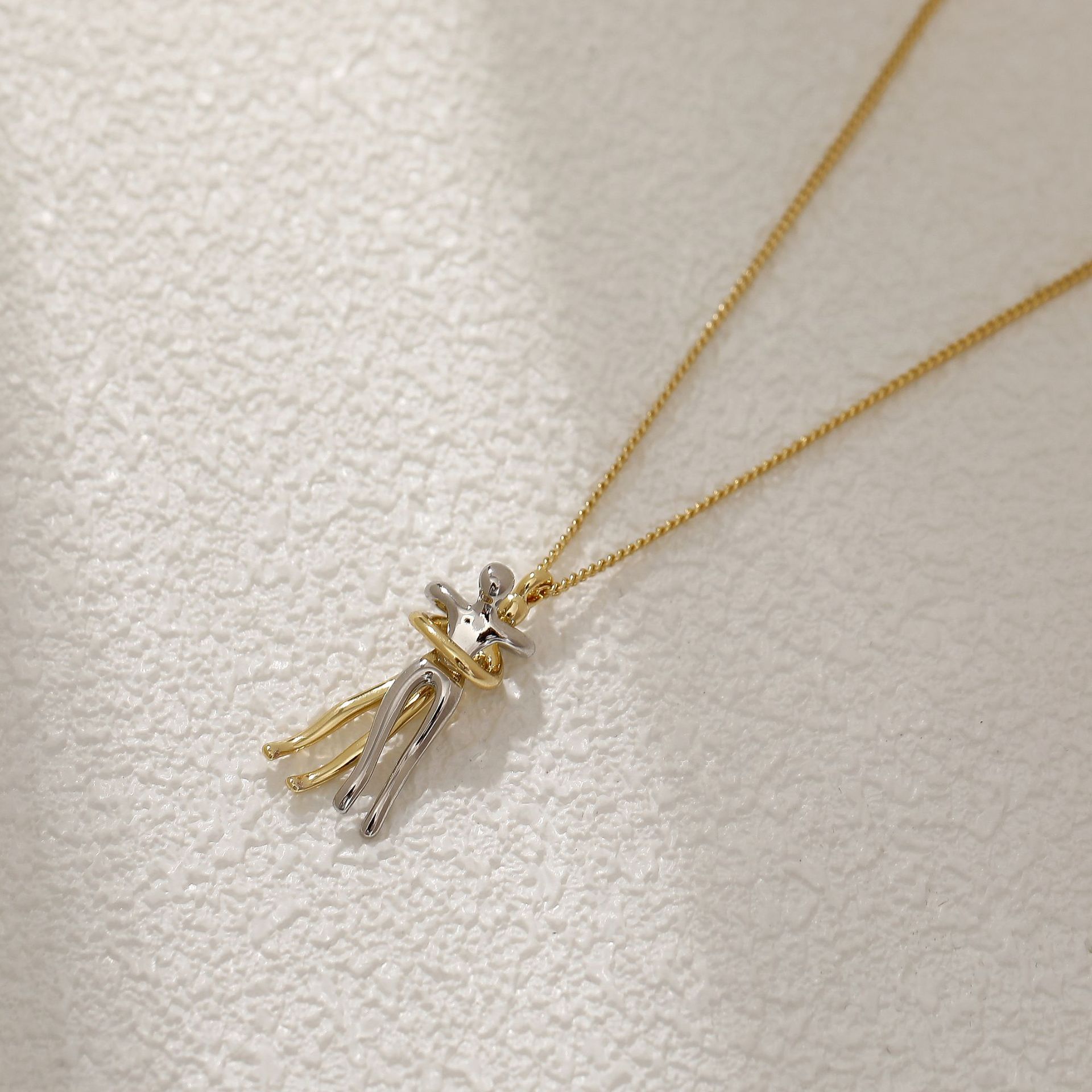 Cobre Chapados en oro de 18k Elegante Lindo Estilo Simple Enchapado Color Sólido Collar Colgante display picture 7