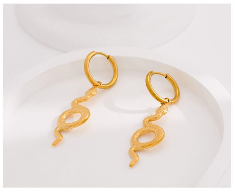 1 Pair Modern Style Cool Style Snake Plating 304 Stainless Steel 18K Gold Plated Drop Earrings display picture 1