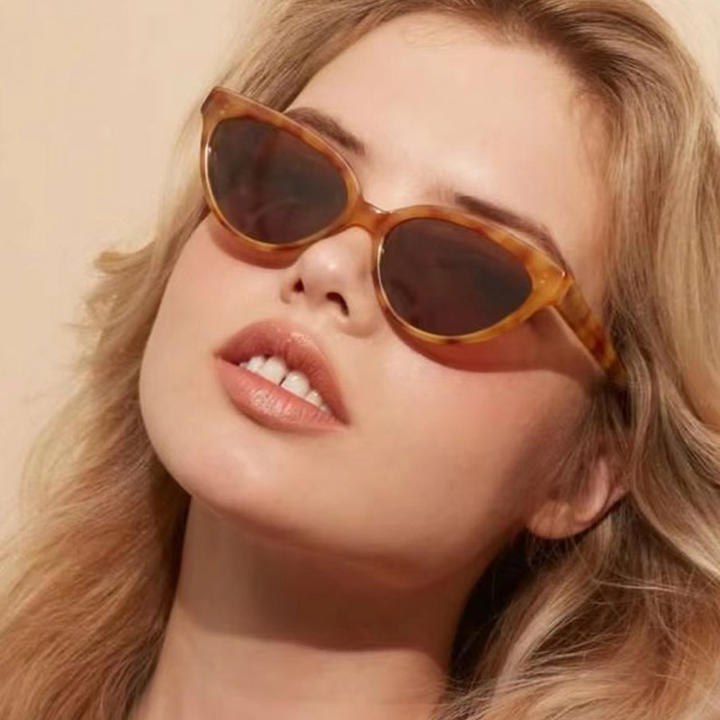 Retro Sweet Color Block Pc Cat Eye Full Frame Women's Sunglasses display picture 2
