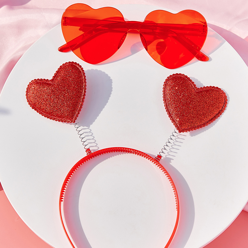 Cute Shiny Heart Shape Plastic Women's Jewelry Set display picture 2