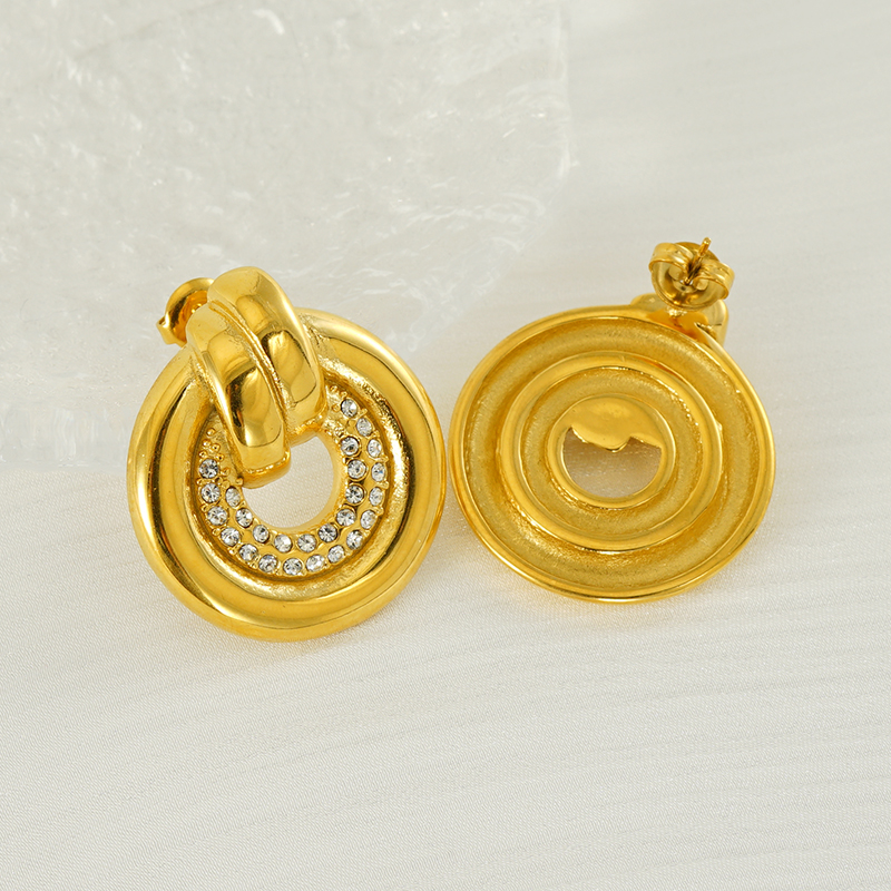 1 Pair Elegant Simple Style Geometric Inlay Titanium Steel Rhinestones 18K Gold Plated Drop Earrings display picture 5