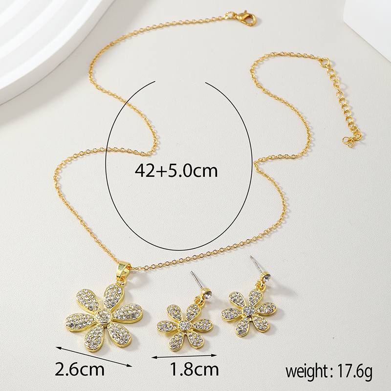 Elegant Luxurious Solid Color Alloy Plating Inlay Rhinestones Gold Plated Women's Jewelry Set display picture 4