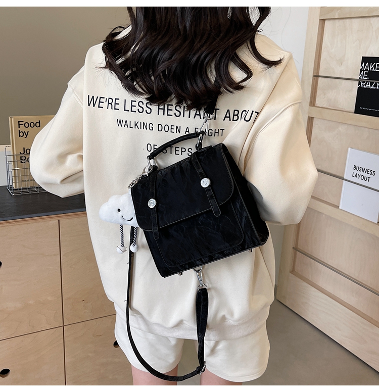 Women's Medium Pu Leather Solid Color Preppy Style Classic Style Magnetic Buckle Fashion Backpack display picture 10