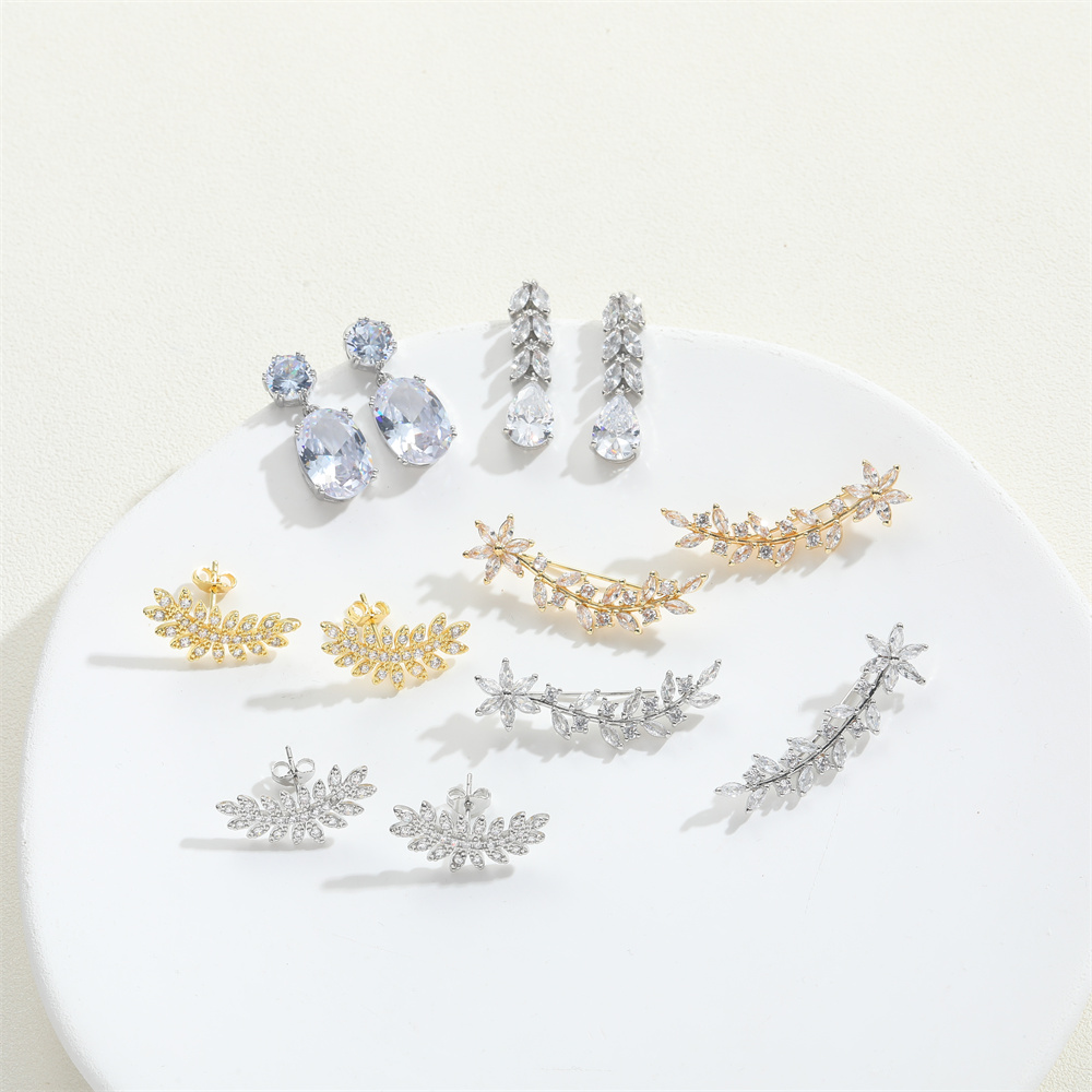 1 Pair Vintage Style Simple Style Leaves Plating Inlay Copper Zircon 14K Gold Plated Ear Studs display picture 5