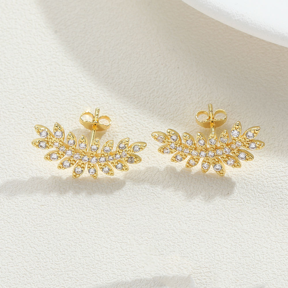 1 Pair Vintage Style Simple Style Leaves Plating Inlay Copper Zircon 14K Gold Plated Ear Studs display picture 7