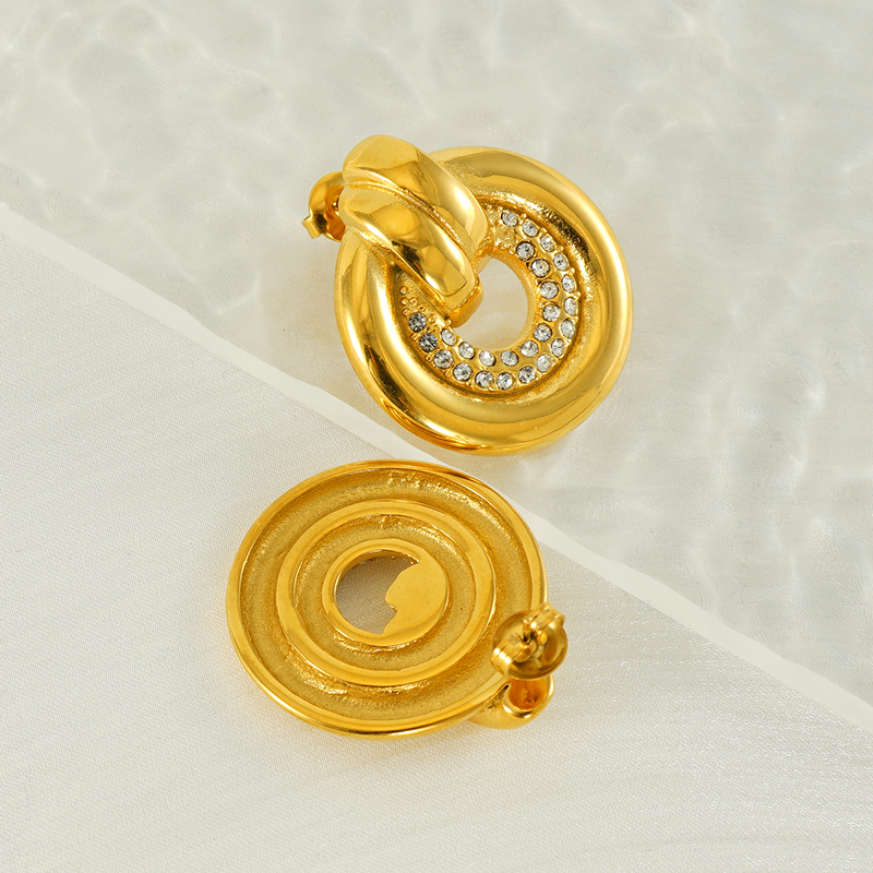 1 Pair Elegant Simple Style Geometric Inlay Titanium Steel Rhinestones 18K Gold Plated Drop Earrings display picture 7