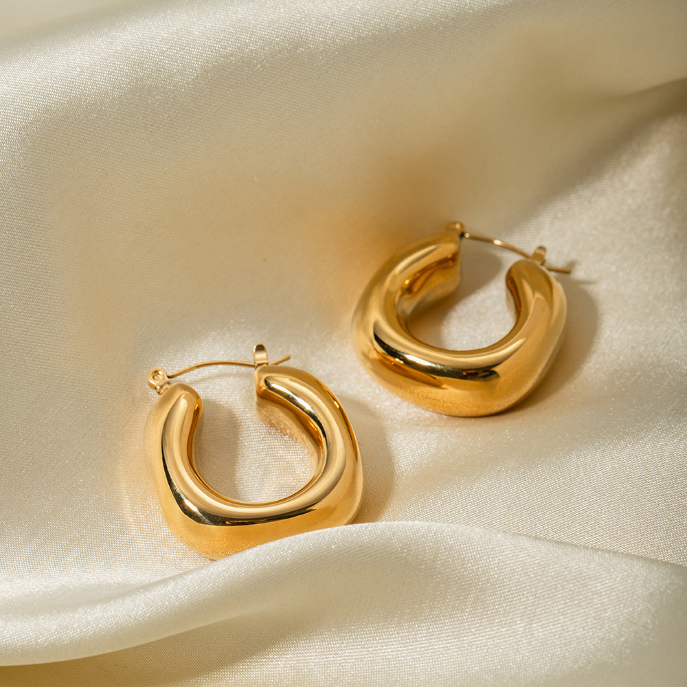 1 Paar IG-Stil Einfacher Stil U-Form Einfarbig Edelstahl 304 16 Karat Vergoldet Ohrringe display picture 6