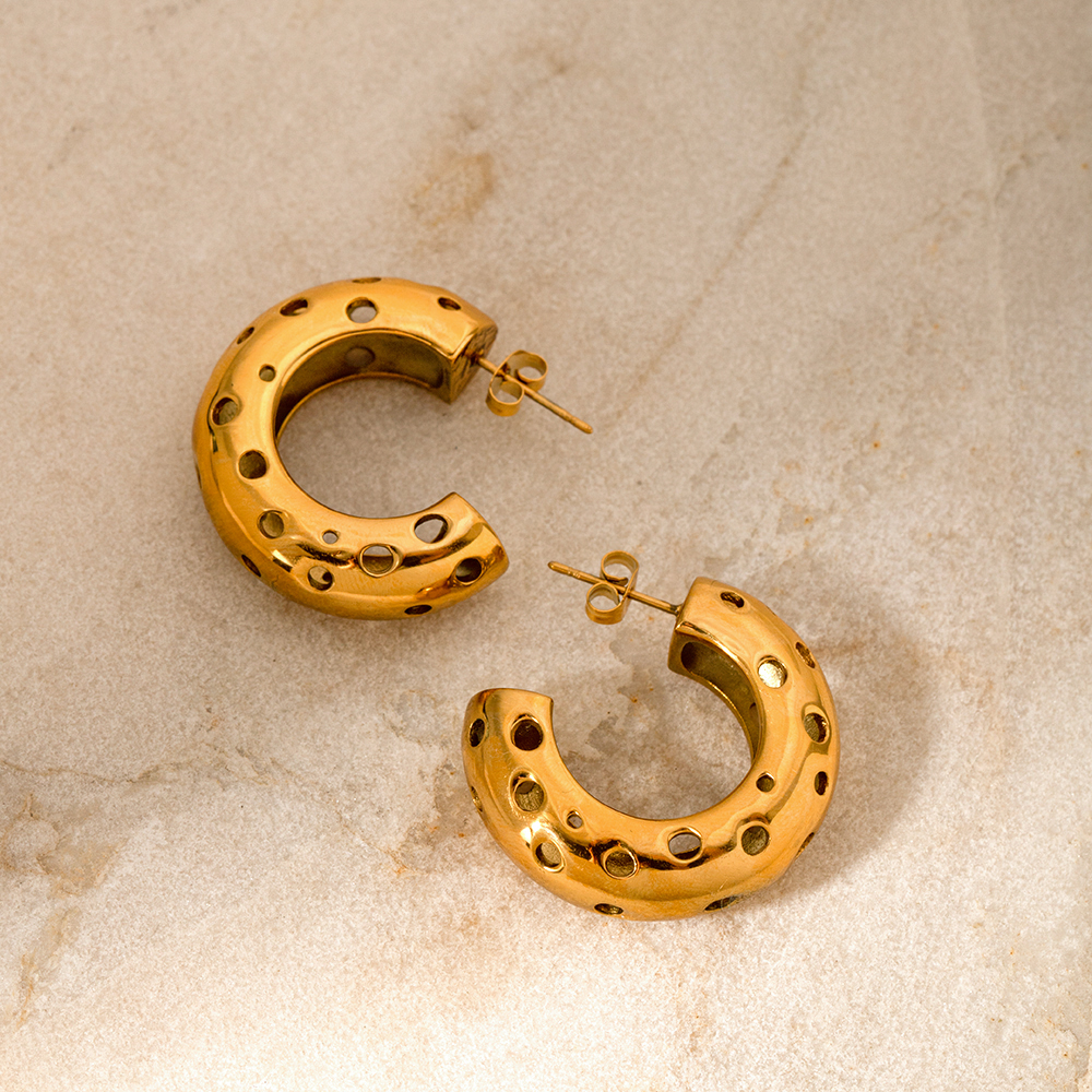 1 Pair Retro Roman Style C Shape 304 Stainless Steel 18K Gold Plated Ear Studs display picture 6