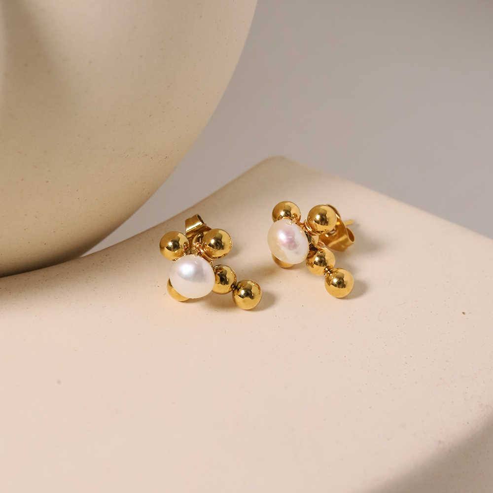 1 Pair Elegant Solid Color Plating Inlay 304 Stainless Steel Freshwater Pearl Pearl Ear Studs display picture 3