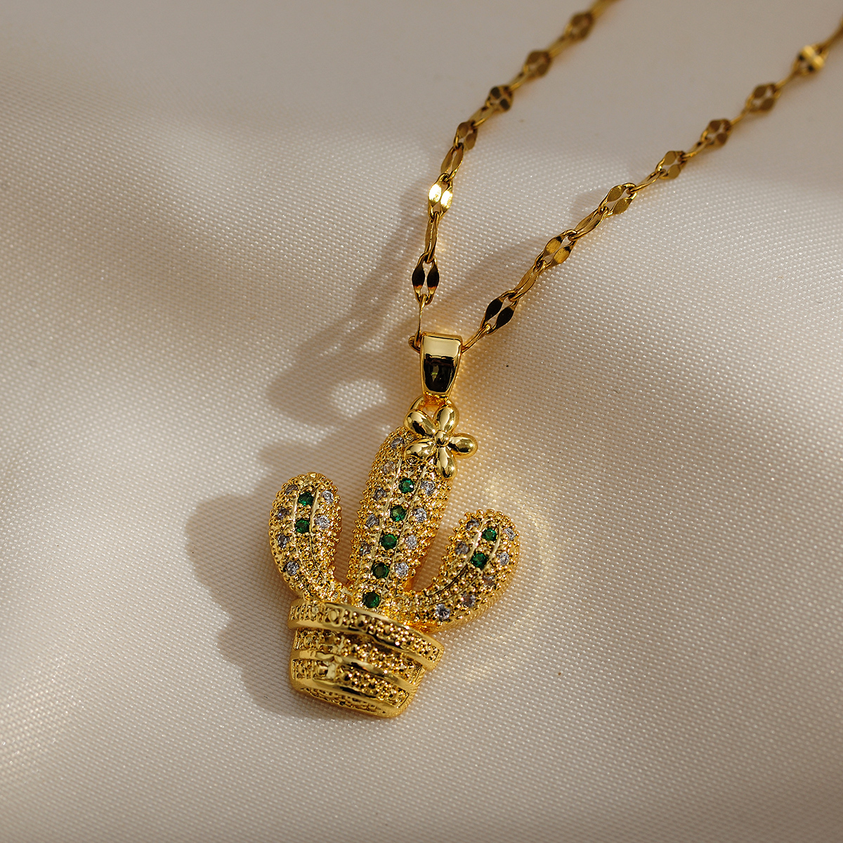 Kupfer Vergoldet Einfacher Stil Klassischer Stil Überzug Inlay Herzform Zirkon Halskette Mit Anhänger display picture 6