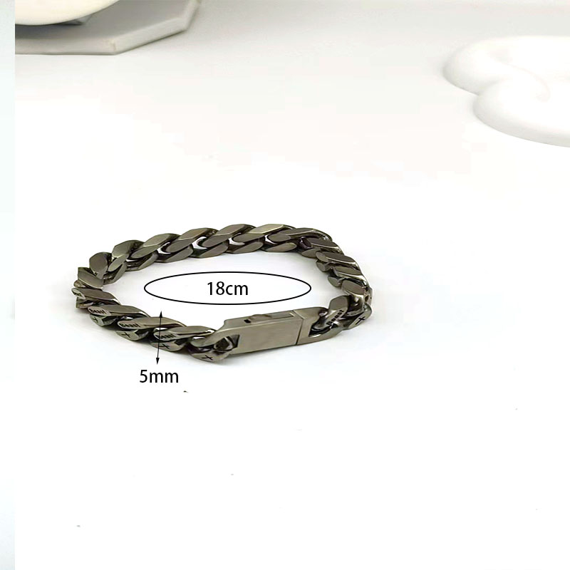 Simple Style Classic Style Cool Style Solid Color Titanium Steel Bracelets In Bulk display picture 2