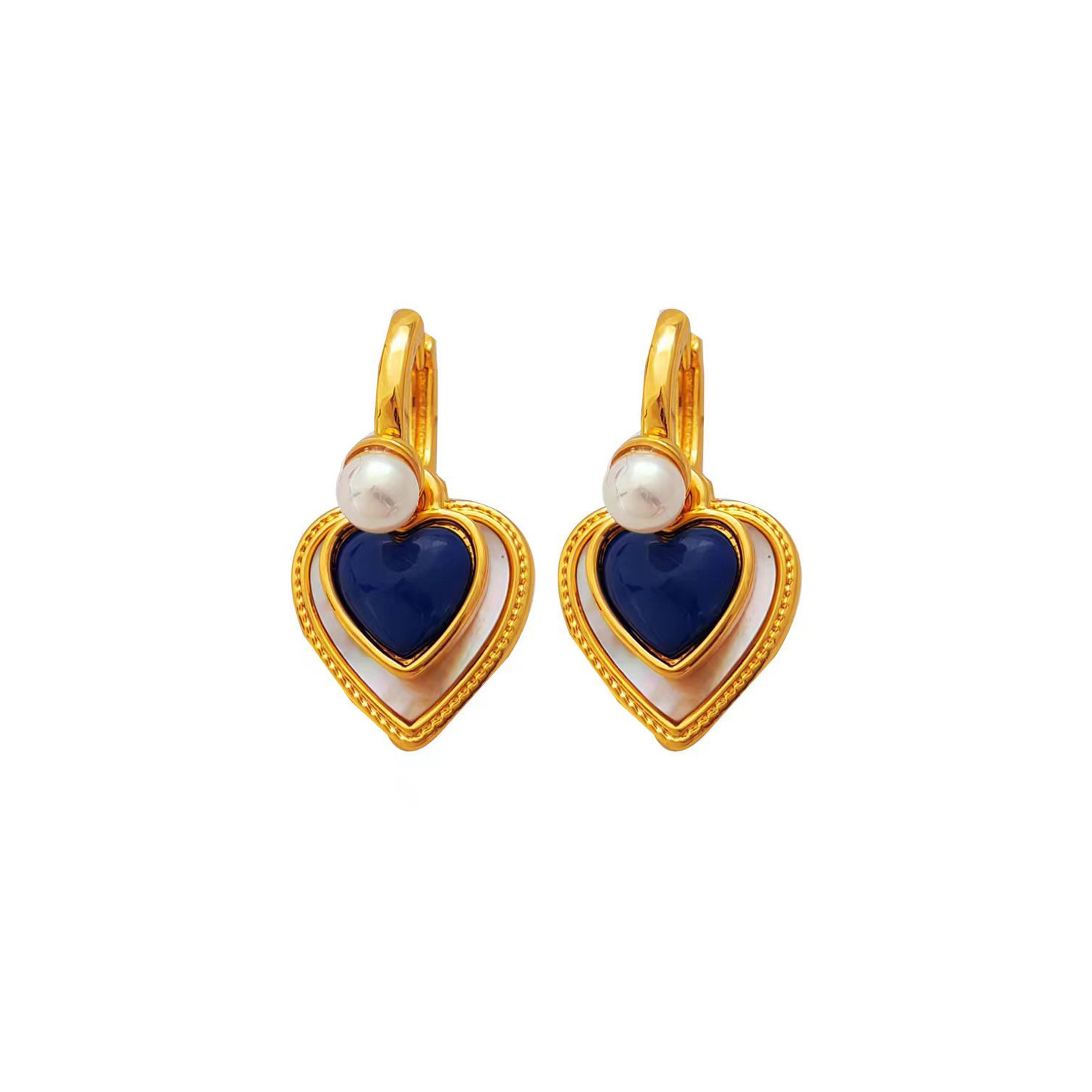 1 Pair Retro Heart Shape Plating Copper 18K Gold Plated Drop Earrings display picture 1
