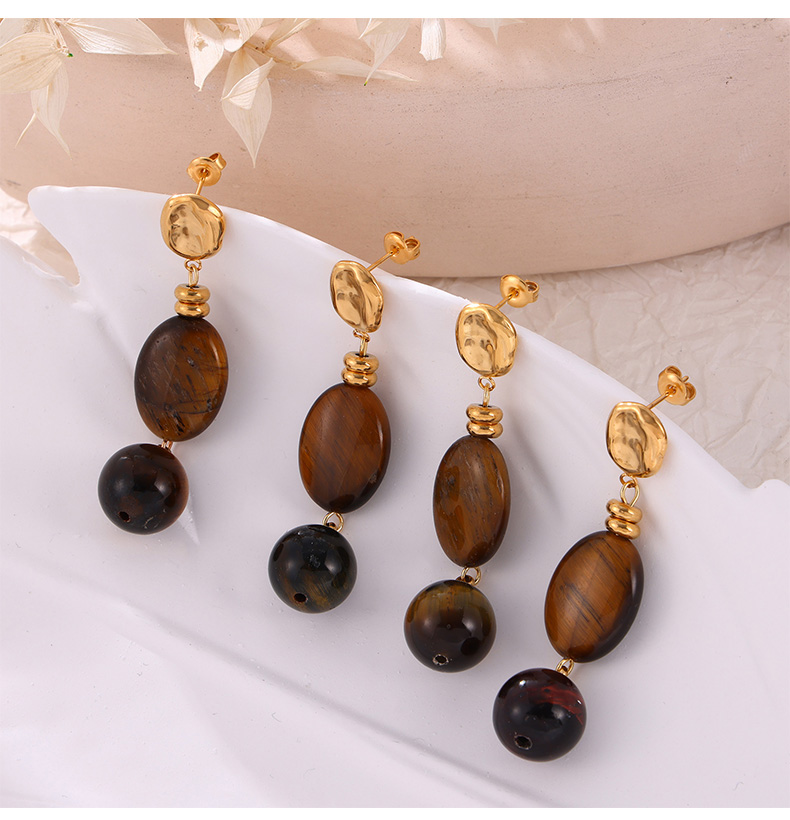 Elegant Retro Lady Round Oval Lines Tiger Eye Titanium Steel Beaded Plating Women's Earrings Necklace display picture 2
